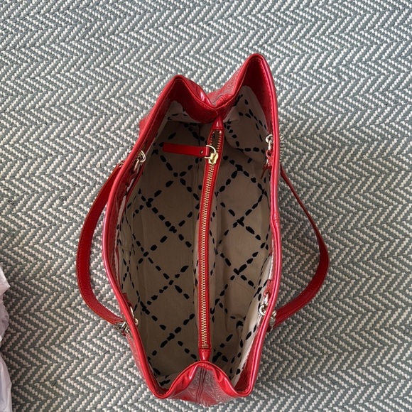 Vintage Kate Spade Orange and Gold Shoulder Bag with Glossy Finish - Picture 5 of 16